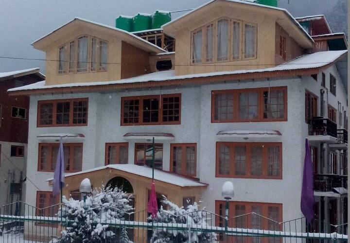 Hotel Tourist Palace, Pahalgam 1